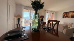 HOMEY VINTAGE - Hypercentre - Proche Gare et Tram - Terrasse privée - Wifi gratuit