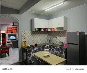 D' Alamanda HOMESTAY CHINI - Kampong Batu Berguling