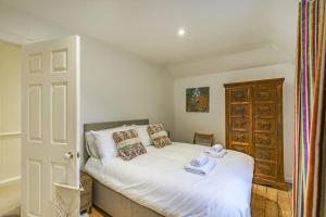 The Laurels - Wifi, Parking, 4 Bedrooms, Gatwick