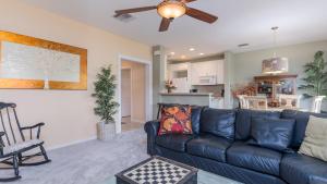 Coconut Plantation 1192-4