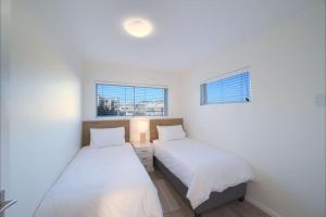 The Lighthouse - Sea View Apartment