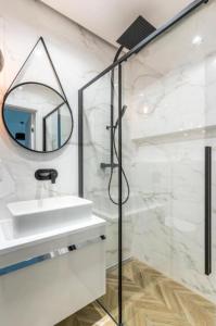 Golden Apartments - Mennica Residence, 1-Bedroom in City Center #323