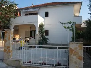 Apartment Dusko - 格基卡琳