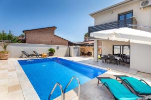 Villa Tena with Private Swimming Pool