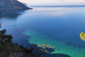 Maripins Villa con jacuzzi y vistas únicas al mar