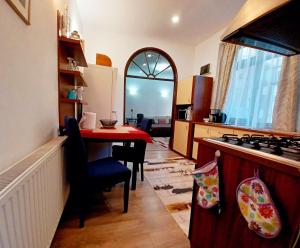 Lovely Central Apartment