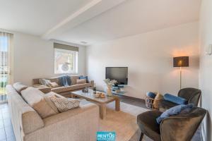 Villa Pippa - house on a short walk from the beach