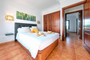 Villa Arena Blanca with Private Pool and BBQ By Lanzarote Vacation Homes