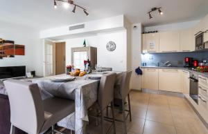 JARDINS MASSENA AP4088 Nice, by Riviera Holiday Homes
