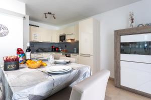 JARDINS MASSENA AP4088 Nice, by Riviera Holiday Homes