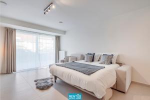 Thyline One - new spacious apartment for 8 persons