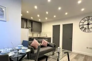 Modern 2 bedroom apartment - Canley