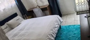 Calming Waters Guesthouse - Grahamstown