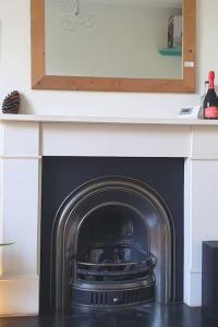 Artist colony cottage with sauna and private garden, and easy walk to city centre