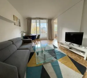 Cozy 1BR apartment, 5mn to métro, in La Défense - 库尔布瓦