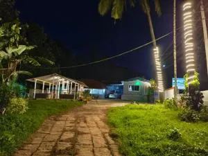 Lake Flower Homestay - Avathi