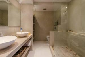 Dolphin Hill Apartment, Cape Town, Dolphin Beach