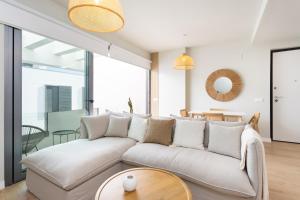 Home2Book Nordic Stay, Pool & Waves in Abades