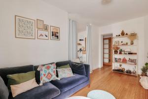 Lovely 1 BR Flat near Colonel Fabien metro station