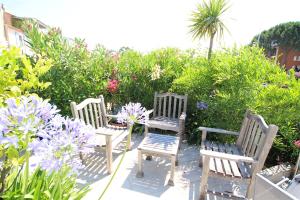 Large house with a swimming-pool - WIFI and a 11m mooring - AC