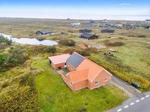 Lovely Holiday House With 4 Rooms Close To The North Sea - Lild Strand
