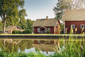 Hajstorp Slusscafé & Vandrarhem