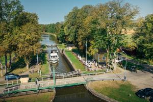 Hajstorp Slusscafé & Vandrarhem