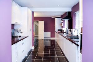 Hassocks Hideaway with Parking Garden