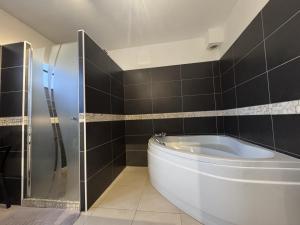 Maisons de vacances La Maison des Reves - 8 pers - Centre - Reve au Mans : photos des chambres