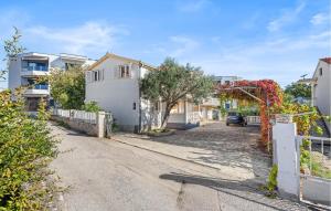 Stunning Apartment In Rogoznica