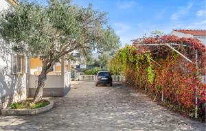 Stunning Apartment In Rogoznica