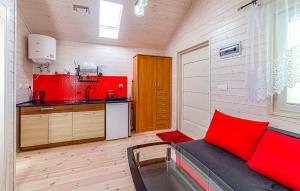 Pet Friendly Home In Darlowo Wicie