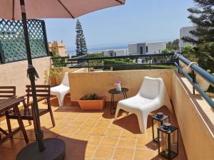 Bright Apartment in Mijas Costa with Shared Pool