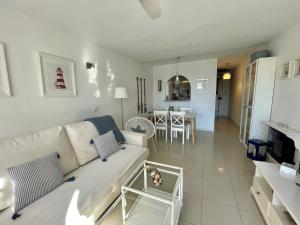 Bright Apartment in Mijas Costa with Shared Pool