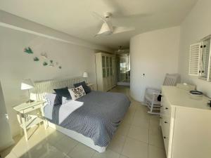 Bright Apartment in Mijas Costa with Shared Pool