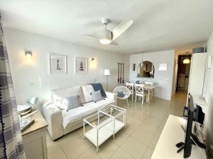 Bright Apartment in Mijas Costa with Shared Pool