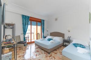 "Maiori" Cozy 3 Bedroom, 3 Bathroom House in the Heart of Maiori