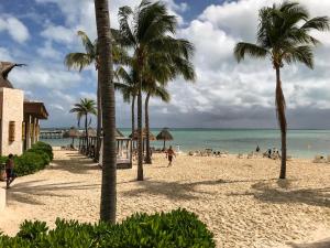 Garza Blanca Resort - 2 Bedroom Luxury Suite - for Christmas