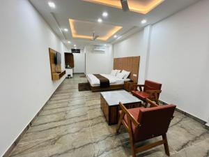 The Shalam Resort श्रीकृष्ण शरणं मम