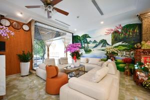 Ly Ly Luxury Hotel