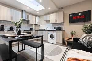 Stylish 4 Bed in Central Brighton - Sleeps 10