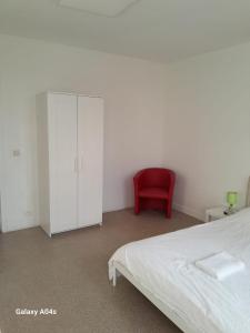 The Boulevard Apartment sleeps 4