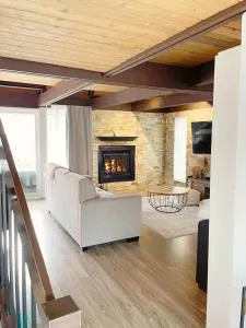 Chalet familial en nature près du Mont-Ste-Anne SKI FOYER PISCINE - Beaupré