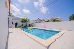 Avo Isabel by Innkeeper