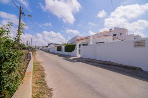 Avo Isabel by Innkeeper