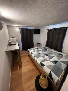 Appartements Beau studio dans le centre de Bourges historique ! : photos des chambres