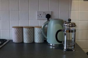 Entire 3-bed house near Cheltenham racecourse and town