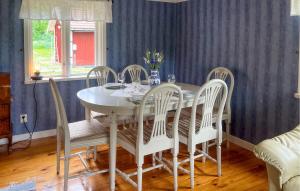 5 Bedroom Gorgeous Home In Edsbruk