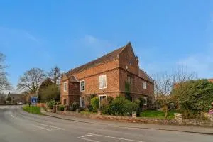 1 The Grange - Cawood