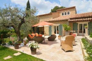 Villas Prestige property with pool in the Alpilles : photos des chambres